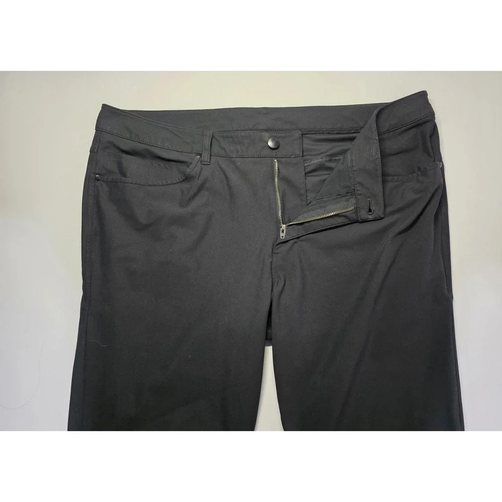Lululemon Men's Pants Size 38 Black Pockets Belt Loops Casual Stretch Travel
